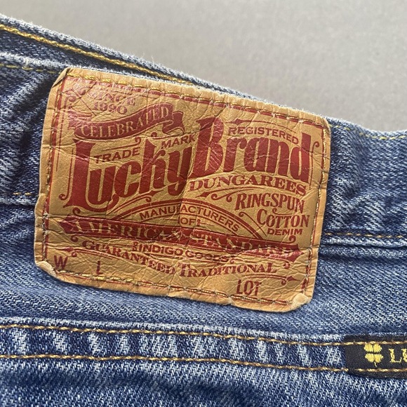 Lucky Brand Jeans Mens 36 Relaxed Straight Leg Denim Medium Wash Zip‎ Fly R108 - Picture 2 of 14